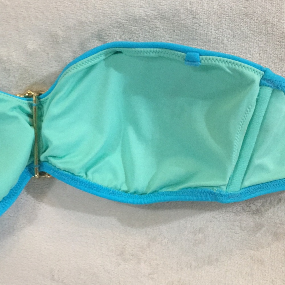 Victoria’s Secret bandeau bikini top - Picture 7 of 8